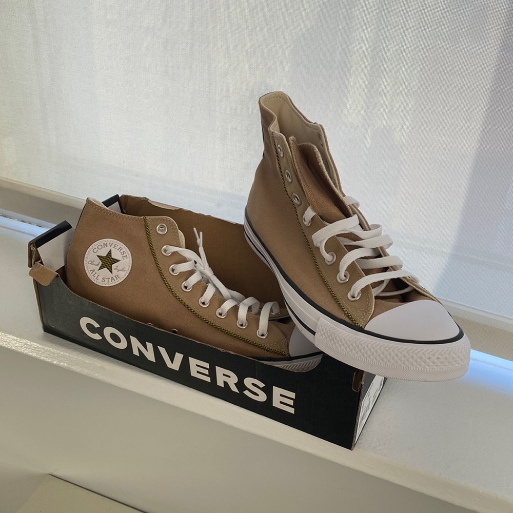 Beige Detailed Converse Sneaker. Never worn.